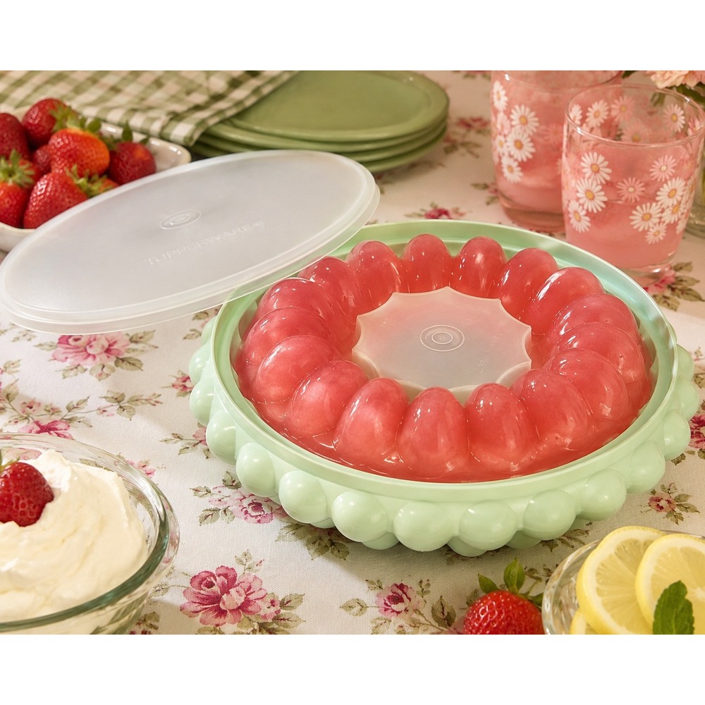 Vintage Mint Green Tupperware Gelatin‎ Ice Mold Dessert Mold 9"